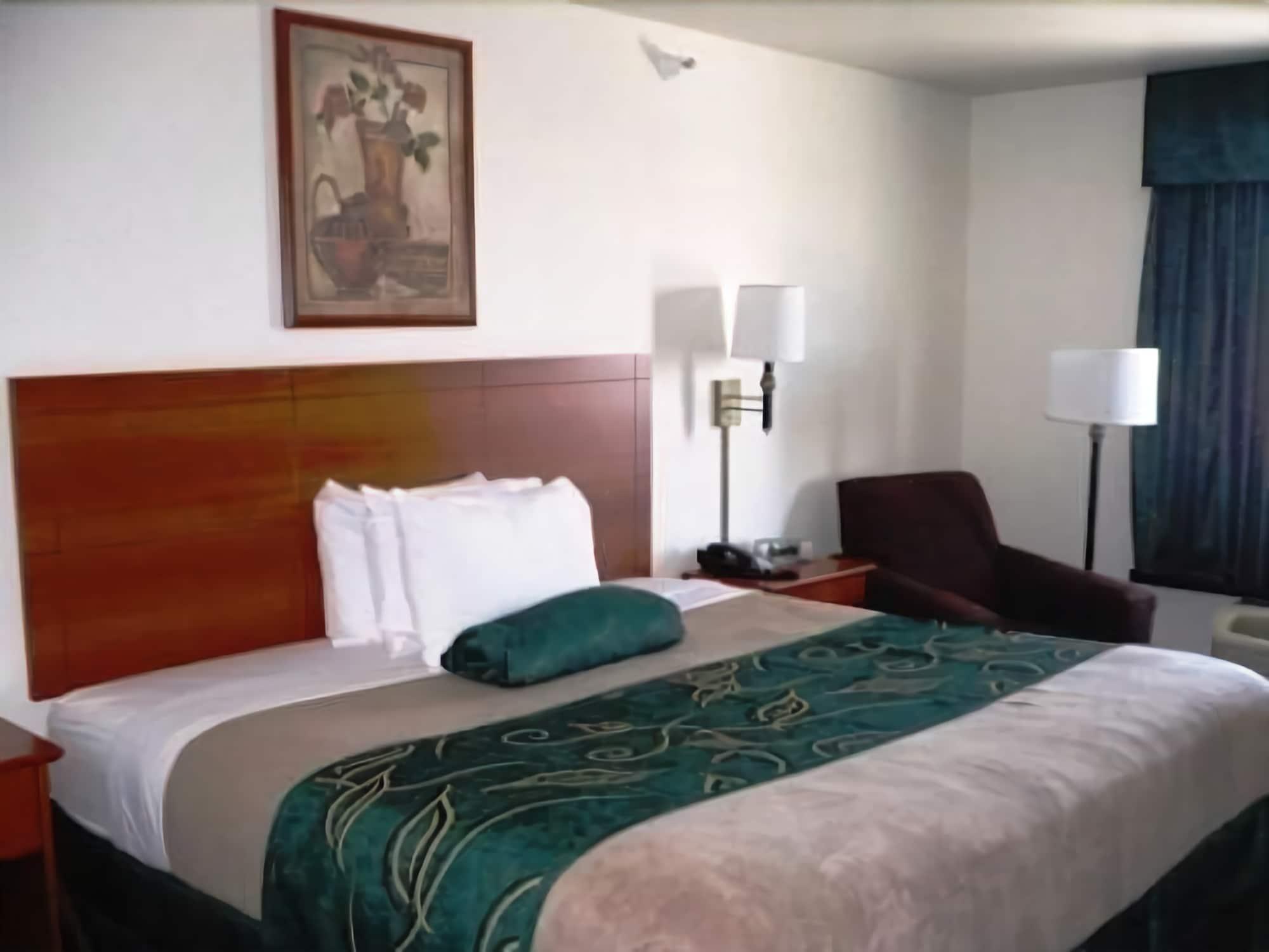 Travelodge By Wyndham Clinton Valley West Court Δωμάτιο φωτογραφία