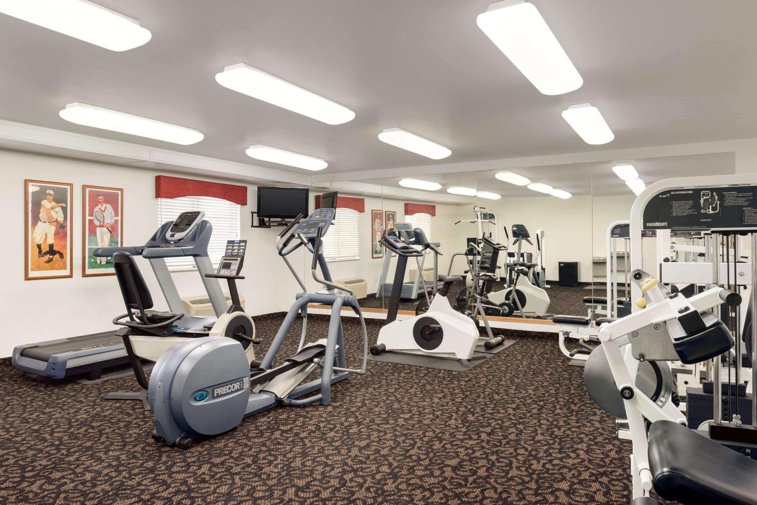 Travelodge By Wyndham Clinton Valley West Court Εξωτερικό φωτογραφία