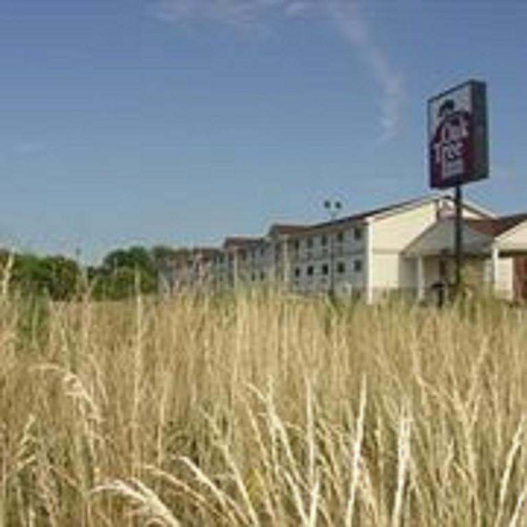 Travelodge By Wyndham Clinton Valley West Court Εξωτερικό φωτογραφία